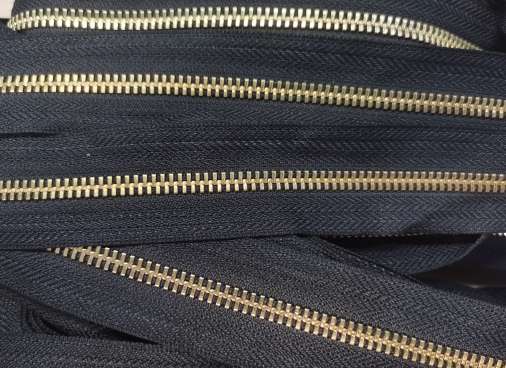 Metal long chain zipper